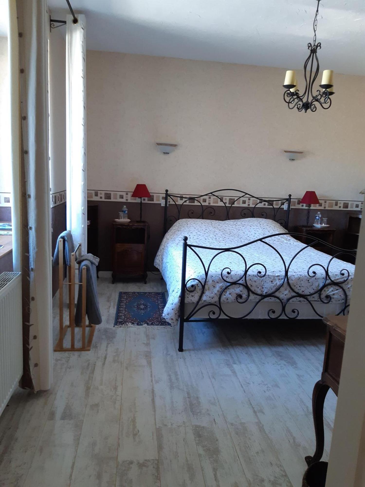 โอ บง วิว็อง Hotel Dampierre-sur-Salon ห้อง รูปภาพ