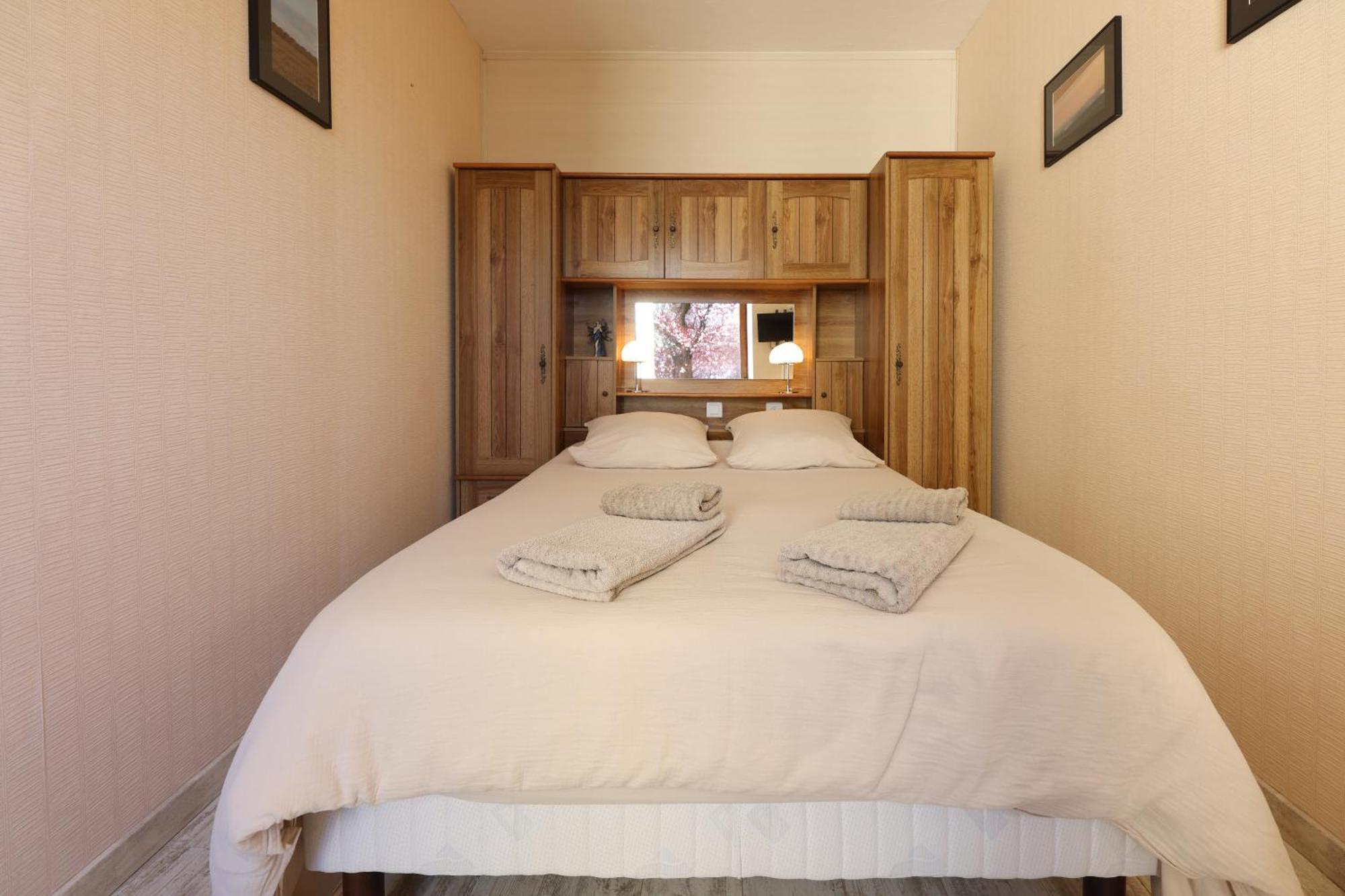โอ บง วิว็อง Hotel Dampierre-sur-Salon ภายนอก รูปภาพ