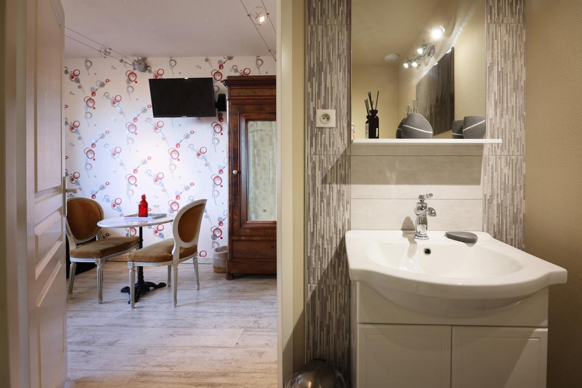 โอ บง วิว็อง Hotel Dampierre-sur-Salon ภายนอก รูปภาพ