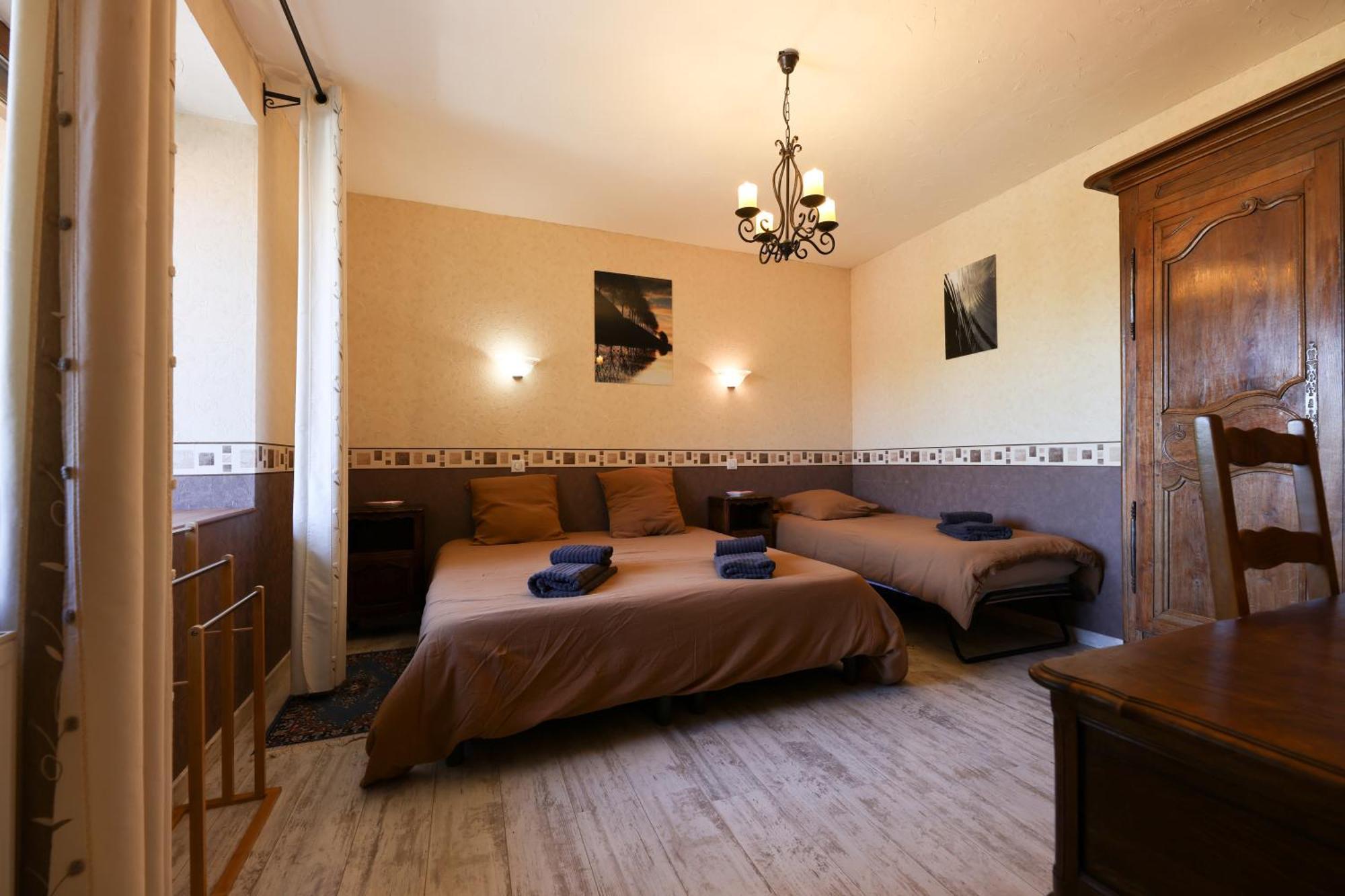 โอ บง วิว็อง Hotel Dampierre-sur-Salon ภายนอก รูปภาพ